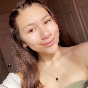 Meet your Posher, Sarai